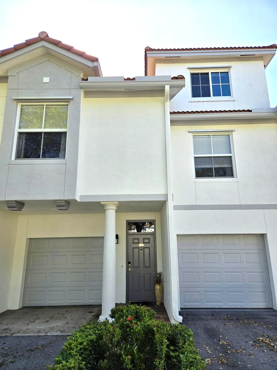 South Florida Real Estate | View 2024 Alta Meadows Lane, 808 | Listing