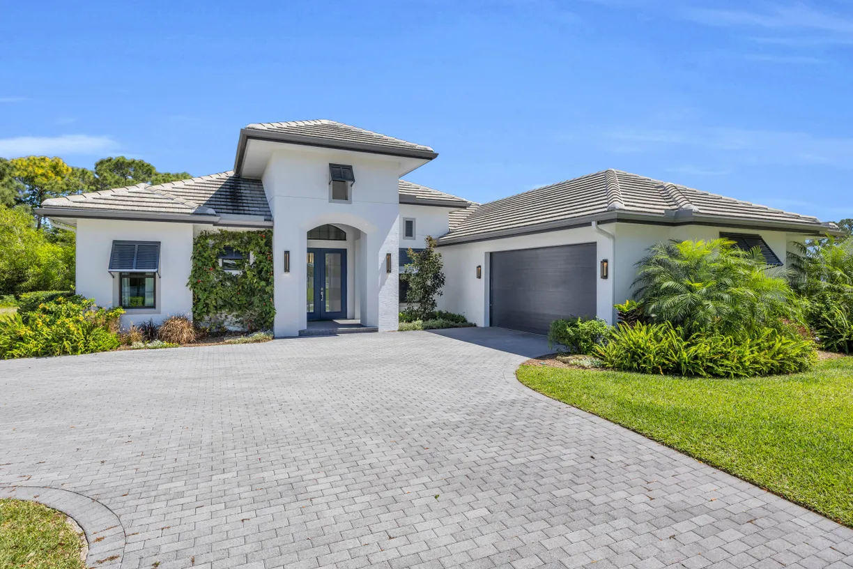 South Florida Real Estate | View 10461 SE Scrub Jay Lane | 3 Beds, 3 Baths