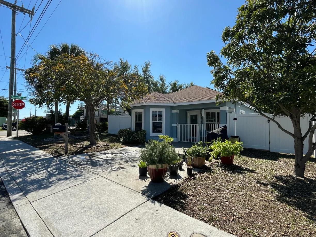 South Florida Real Estate | View 1006 22nd Street | Listing