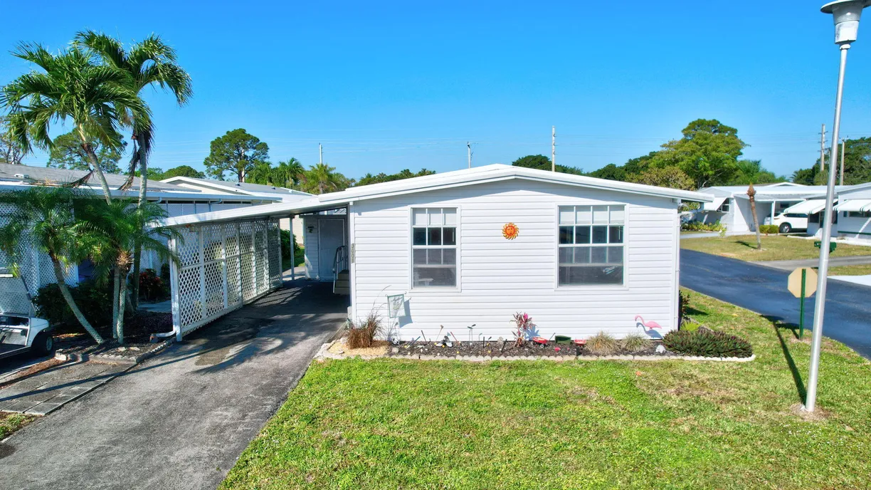 South Florida Real Estate | View 3001 Bimini Bay | 2 Beds, 2 Baths