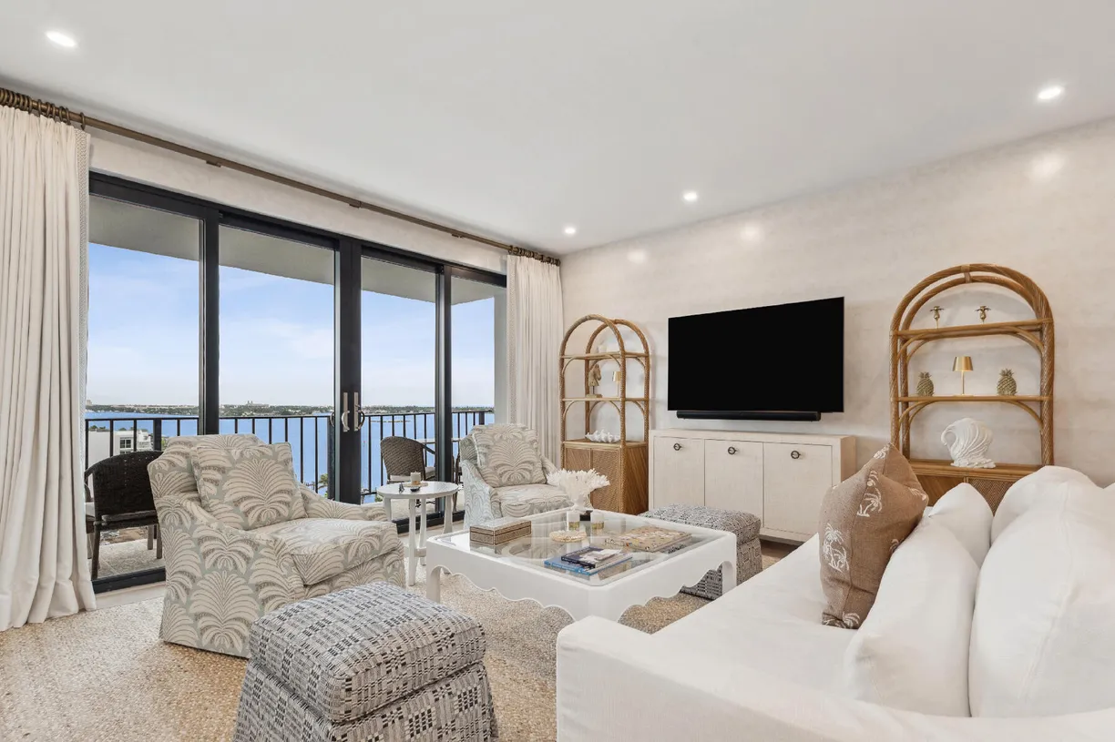 South Florida Real Estate | View 3800 Washington Road, 1209 | 1 Bed, 1 Bath