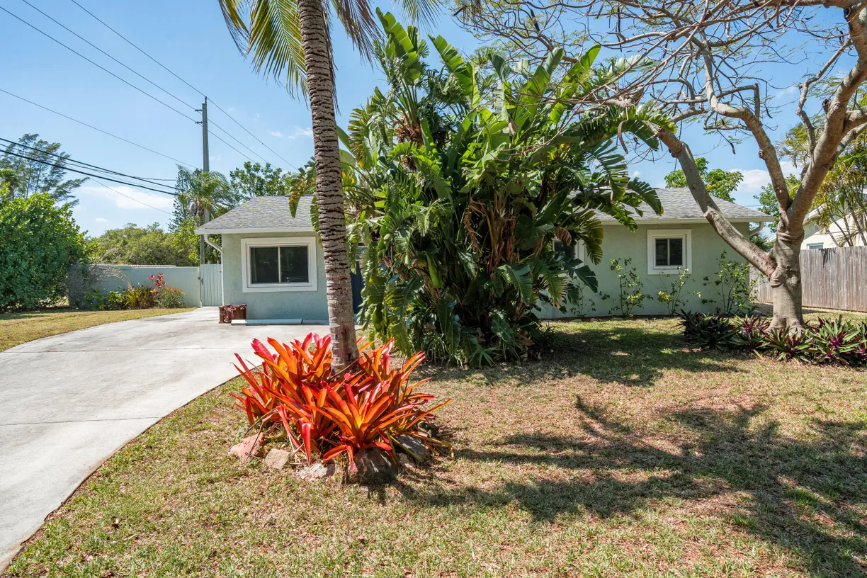 South Florida Real Estate | View 19184 SE Fearnley Drive | Listing