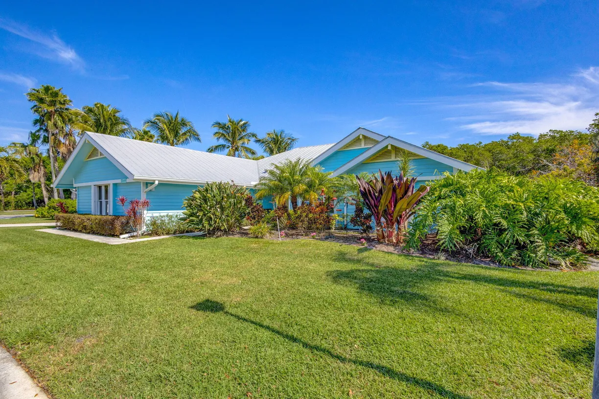 South Florida Real Estate | View 10570 SE Jupiter Narrows Drive | Listing