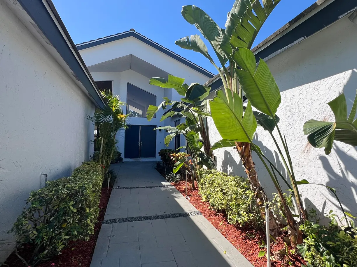South Florida Real Estate | View 11528 Victoria Drive | Listing