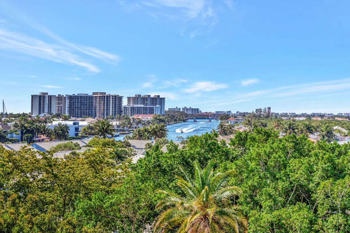 South Florida Real Estate | View 859 Jeffery Street, 7030 | 2 Beds, 2 Baths