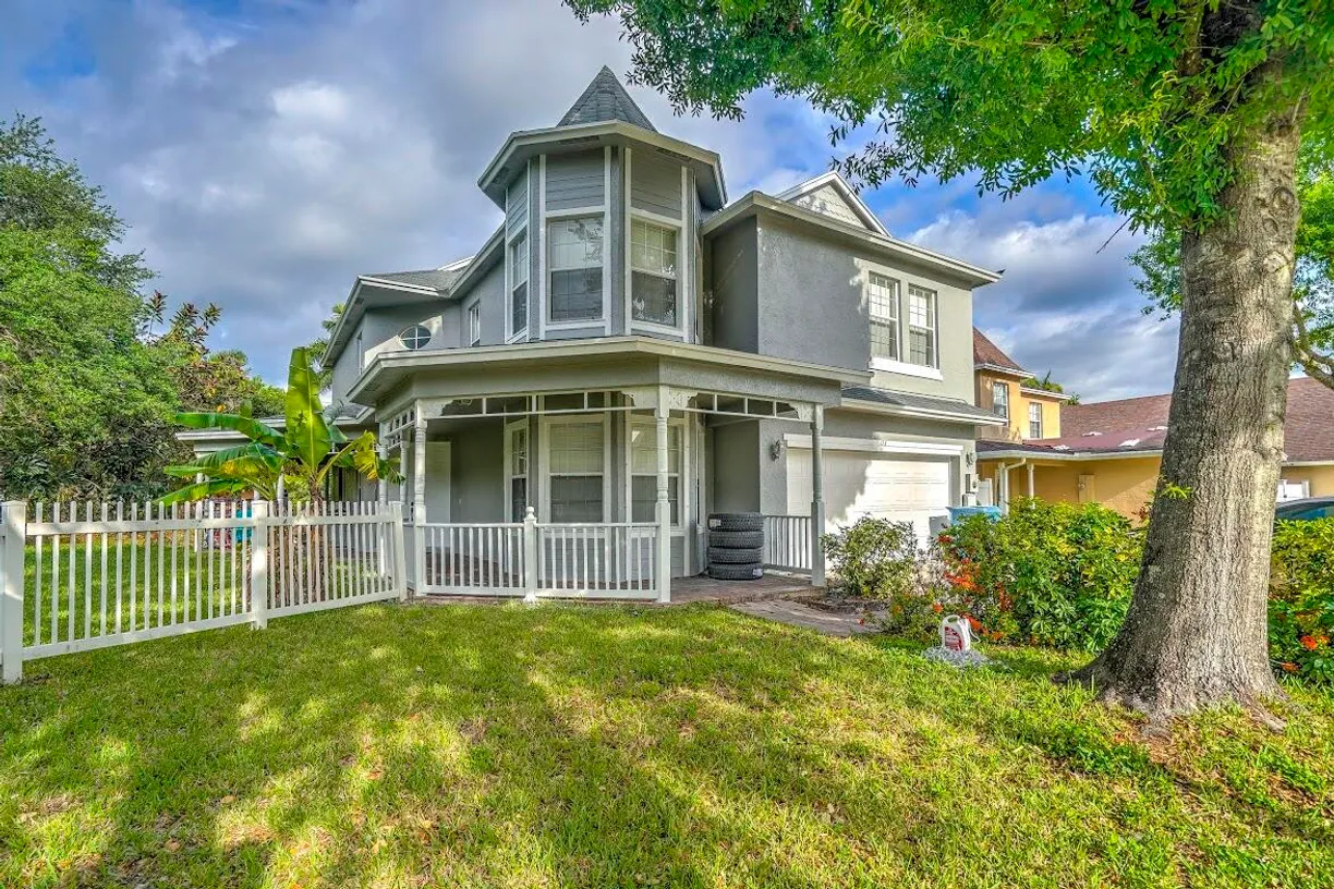 South Florida Real Estate | View 113 Country Club Way | Listing