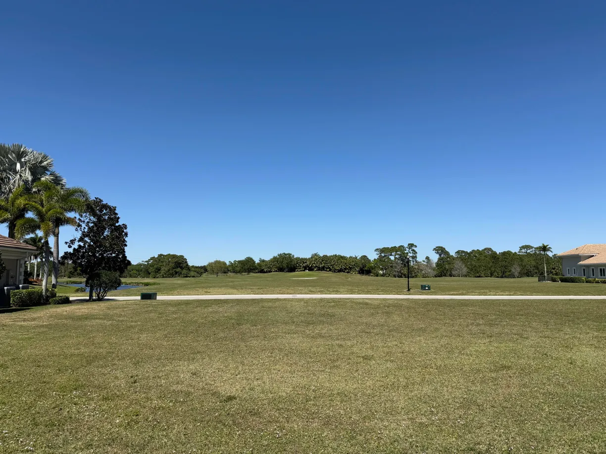 South Florida Real Estate | View 122 SE Mira Lavella | Listing
