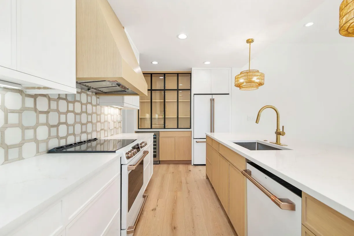 South Florida Real Estate | View 338 Alhambra Place | 4 Beds, 3 Baths
