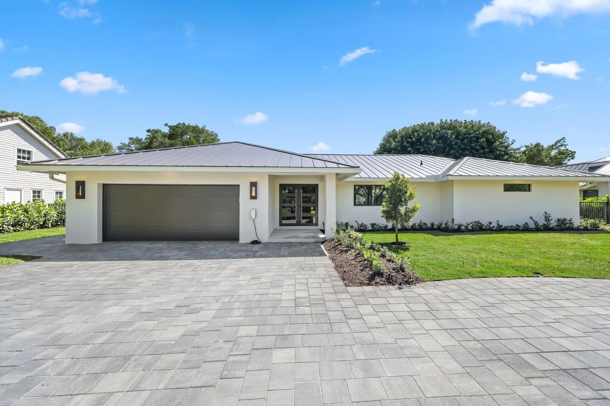 South Florida Real Estate | View 1976 NW 29th Road | 5 Beds, 4 Baths