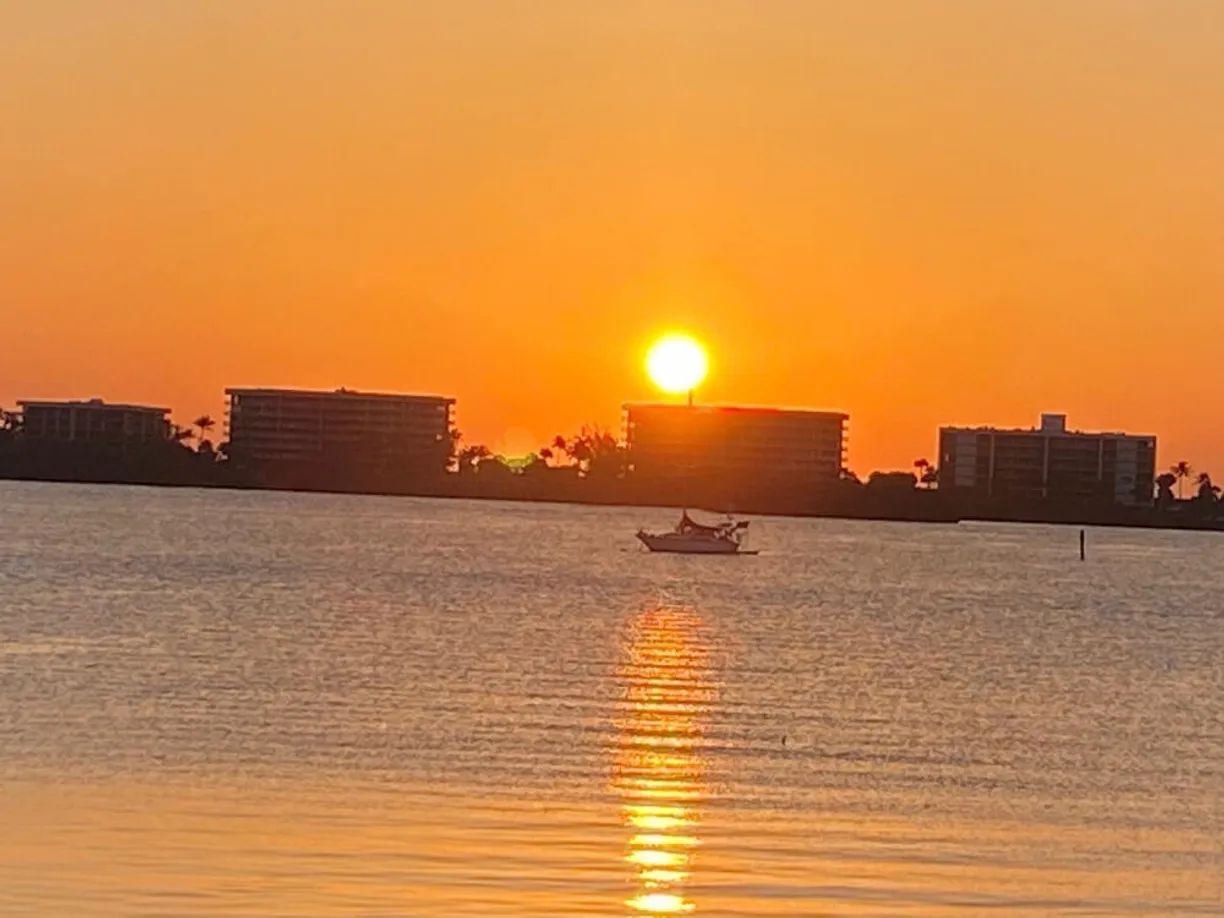 South Florida Real Estate | View 1516 S Lakeside Drive, 305 | 2 Beds, 2 Baths