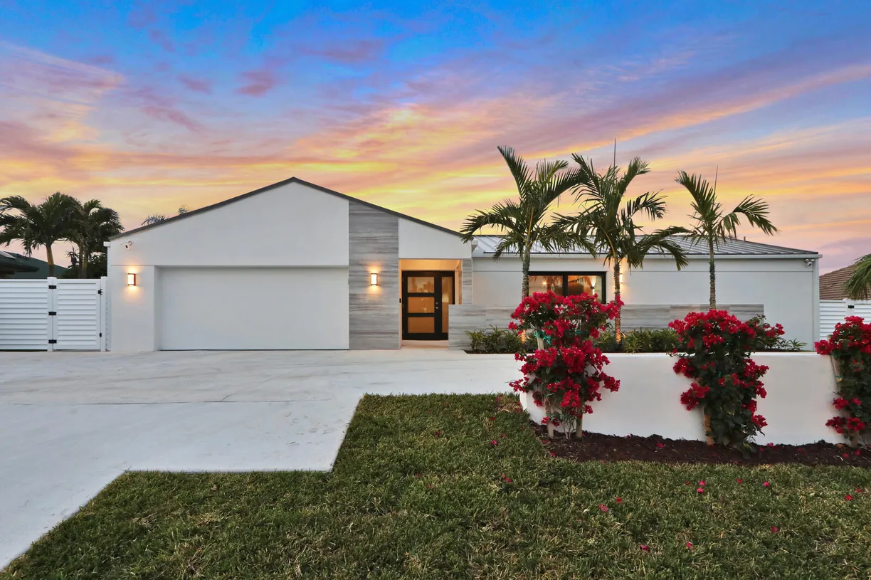 South Florida Real Estate | View 441 S Lyra Circle | Listing