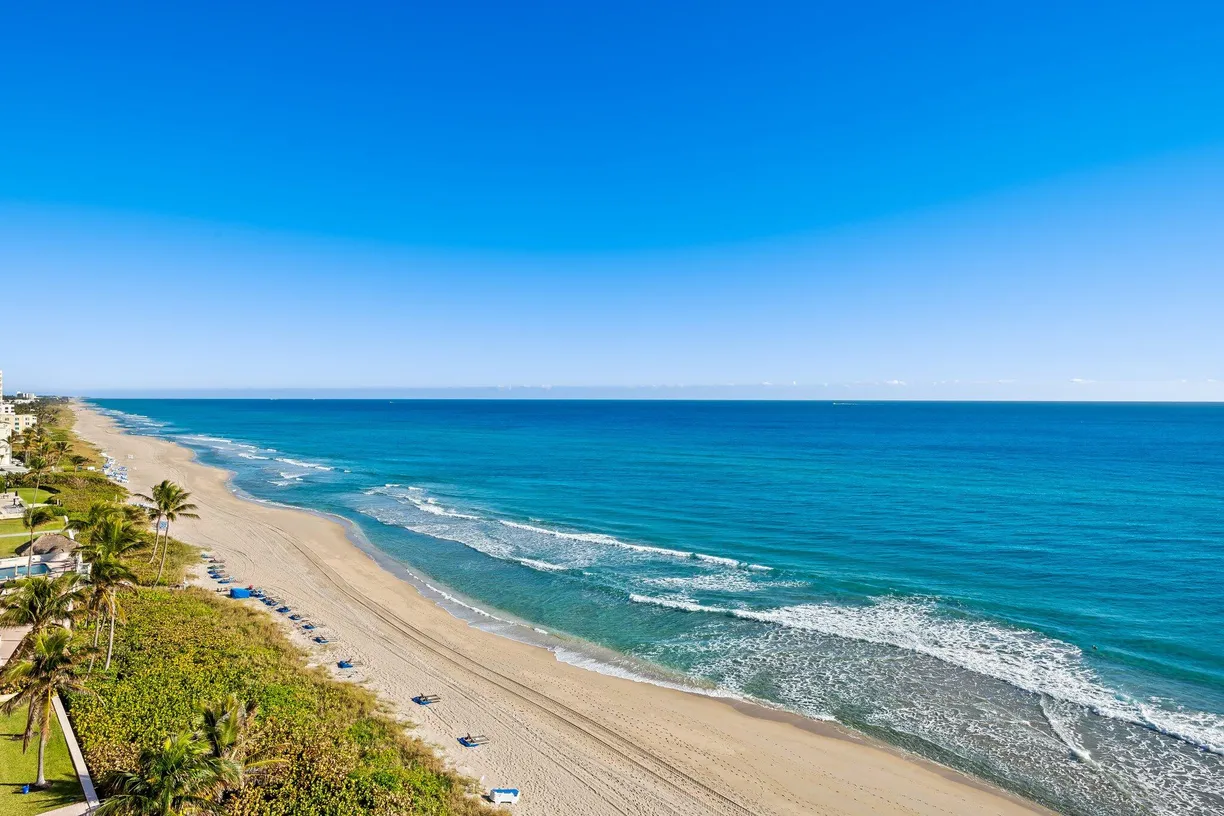 South Florida Real Estate | View 3009 S Ocean 904 Boulevard, 904 | 2 Beds, 2 Baths