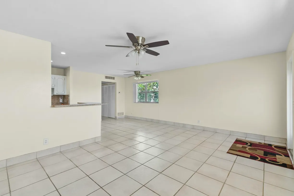 South Florida Real Estate | View 706 Saxony O | Listing