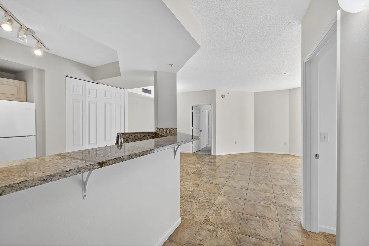 South Florida Real Estate | View 720 S Sapodilla Avenue, 304 | Listing