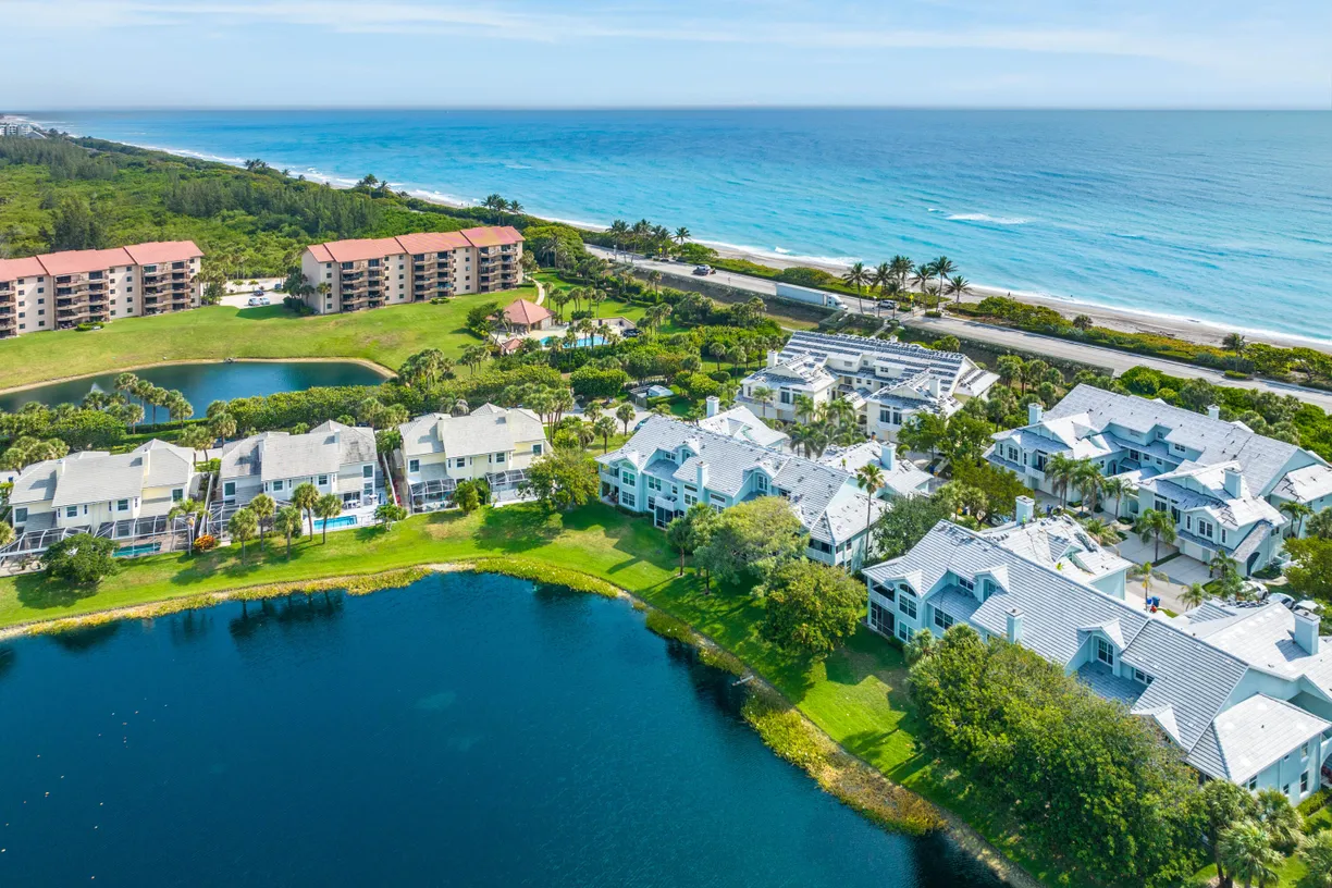 South Florida Real Estate | View 807 Mainsail Circle | 2 Beds, 2 Baths