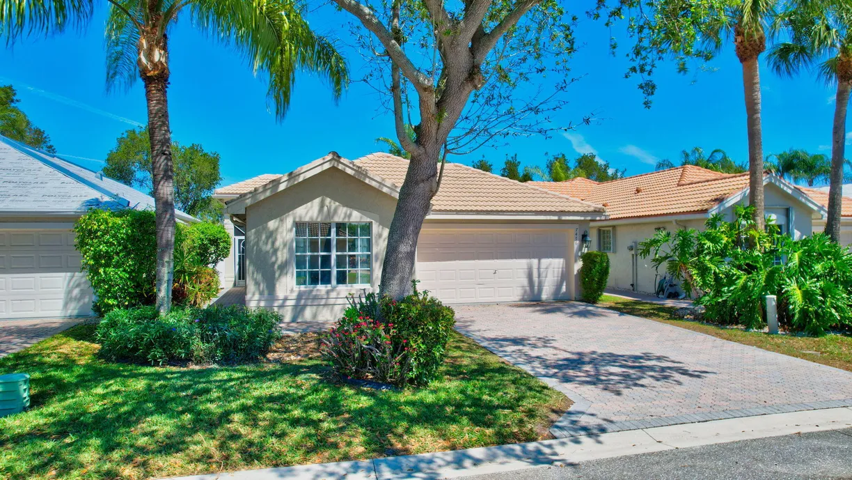 South Florida Real Estate | View 7476 W Mercada Way | 3 Beds, 2 Baths