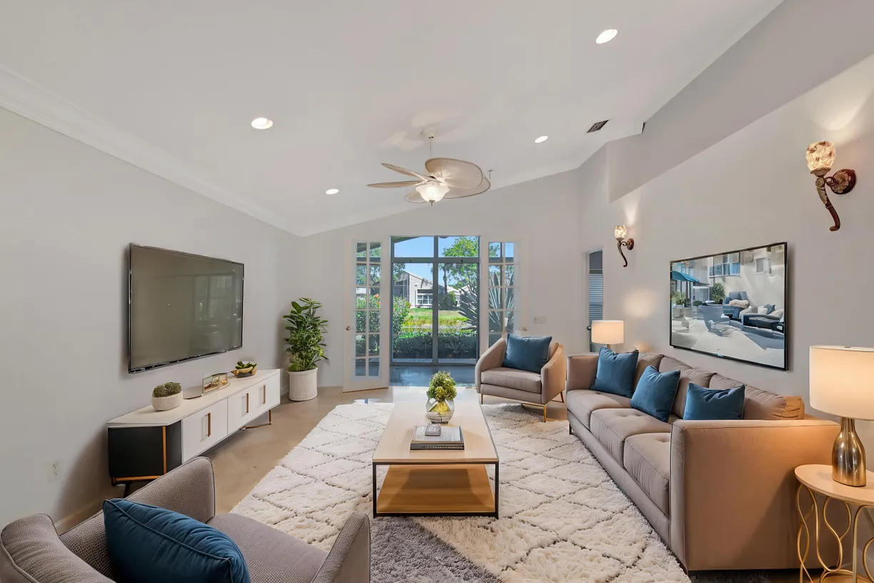 South Florida Real Estate | View 7476 W Mercada Way | Listing