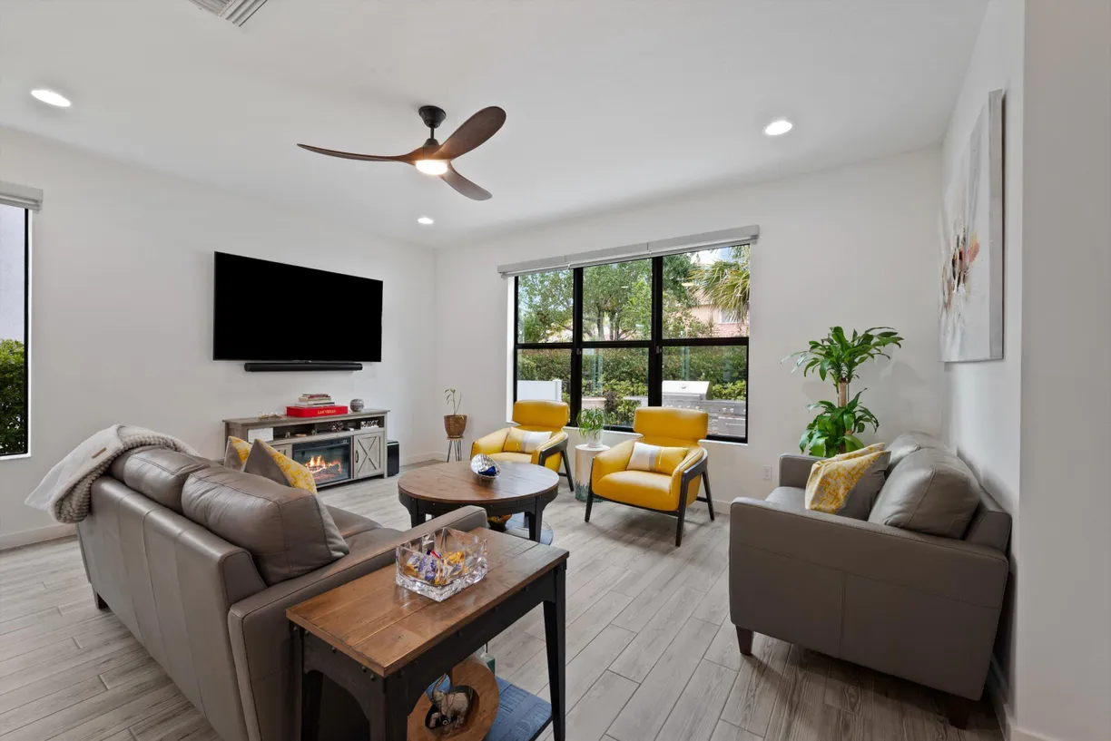 South Florida Real Estate | View 4325 Arcturus Lane | Listing