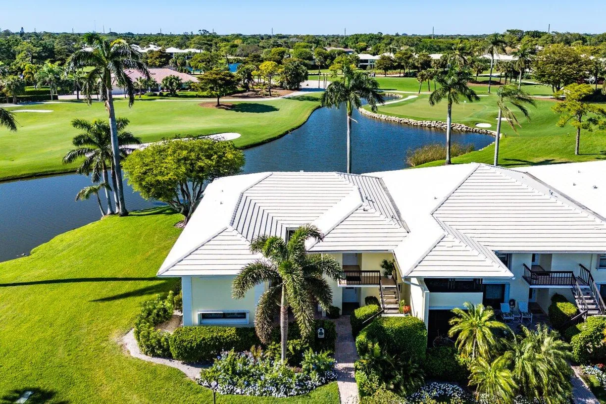 South Florida Real Estate | View 3623 Quail Ridge Drive, Bobwhite A | 2 Beds, 2 Baths