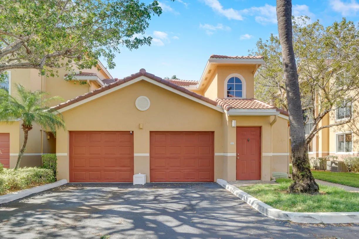 South Florida Real Estate | View 500 Scotia Drive, 106 | 2 Beds, 2 Baths