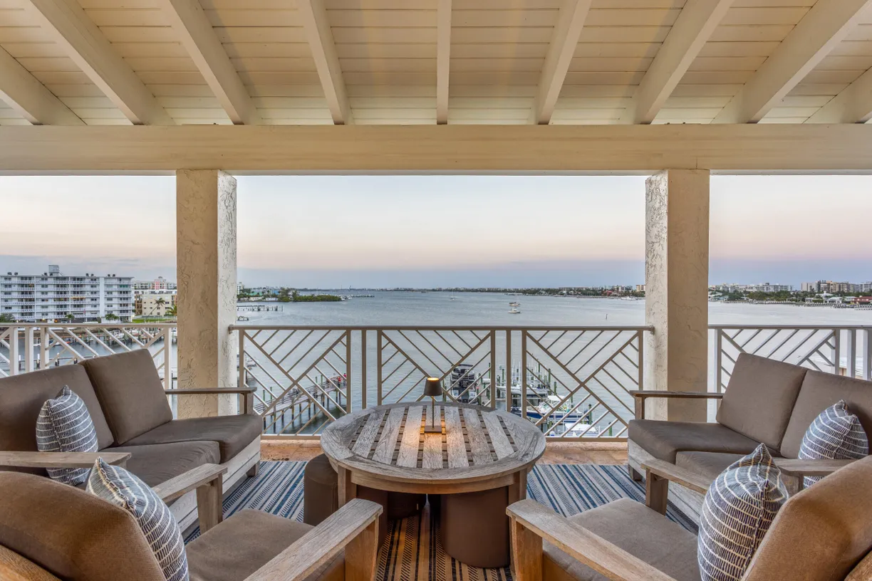 South Florida Real Estate | View 309 E Ocean Avenue, Ph | 3 Beds, 3 Baths