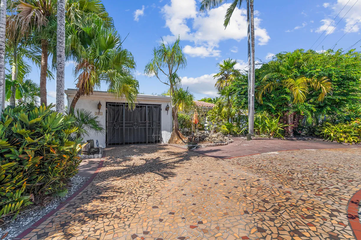 South Florida Real Estate | View 901 Guava Isle | Listing
