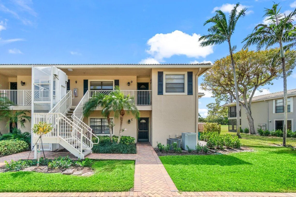 South Florida Real Estate | View 9 Stratford Drive, D | Listing