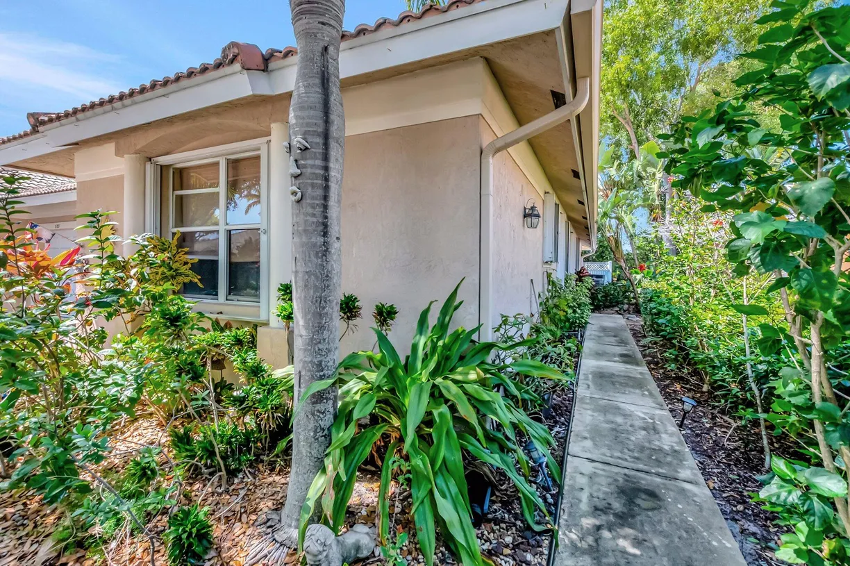 South Florida Real Estate | View 336 W Coral Trace Circle | Listing