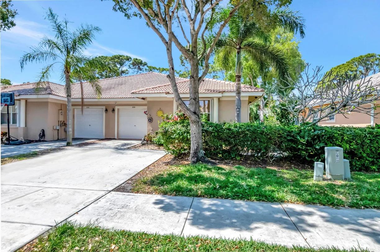 South Florida Real Estate | View 336 W Coral Trace Circle | Listing