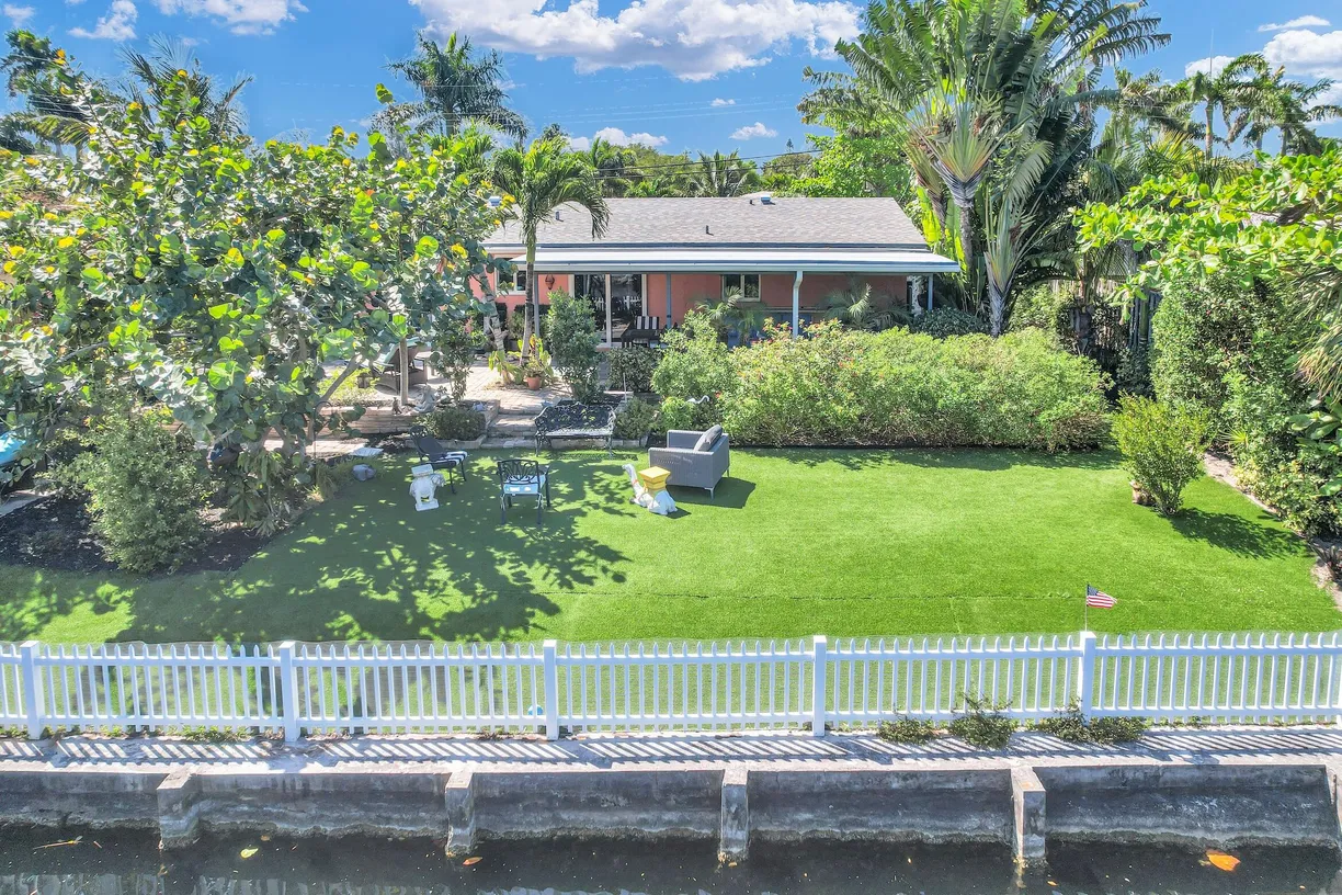 South Florida Real Estate | View 4000 NE 16th Avenue | Listing