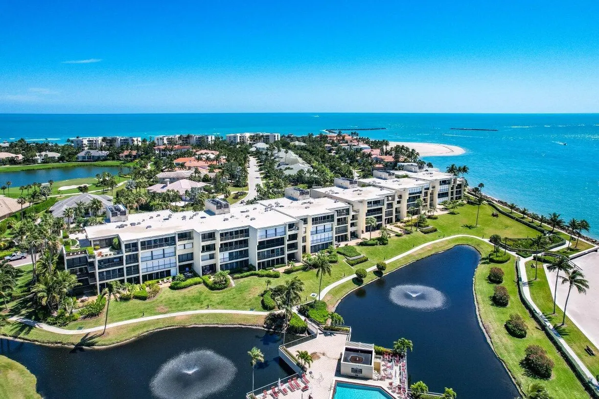 South Florida Real Estate | View 2818 SE Dune Drive, 2207 | 2 Beds, 3 Baths
