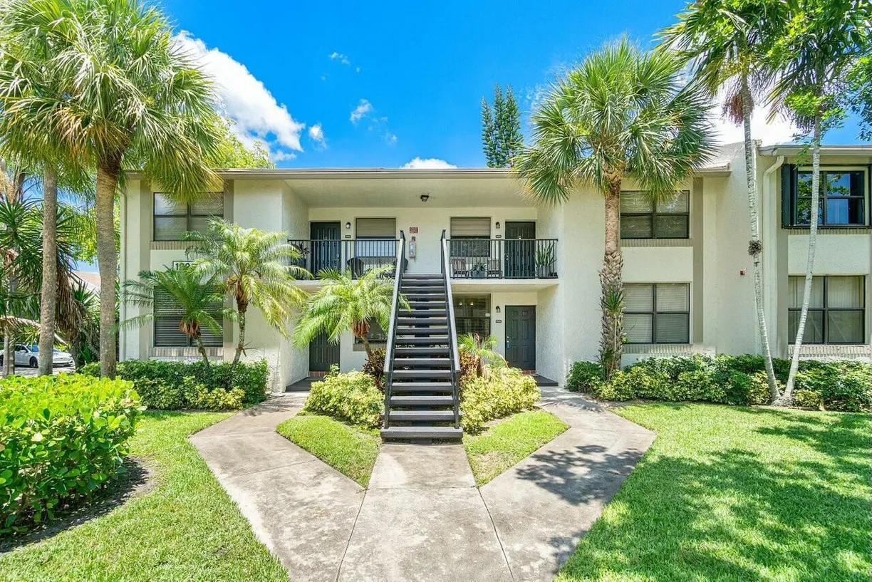 South Florida Real Estate | View 1226 S Military Trail, 2212 | 2 Beds, 2 Baths