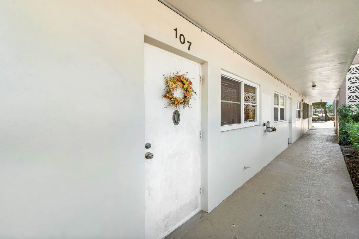 South Florida Real Estate | View 2000 S Federal Highway, 107 | Listing