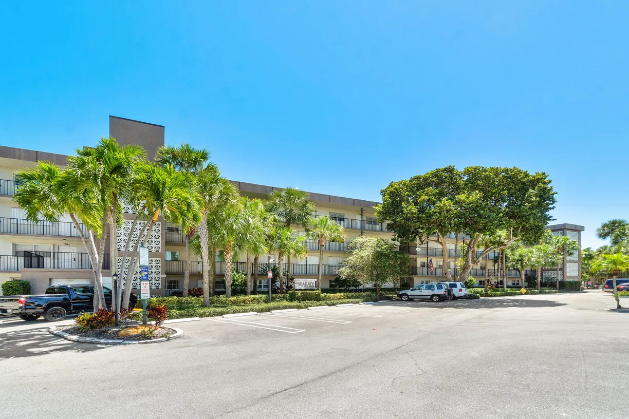 South Florida Real Estate | View 2000 S Federal Highway, 107 | 2 Beds, 2 Baths