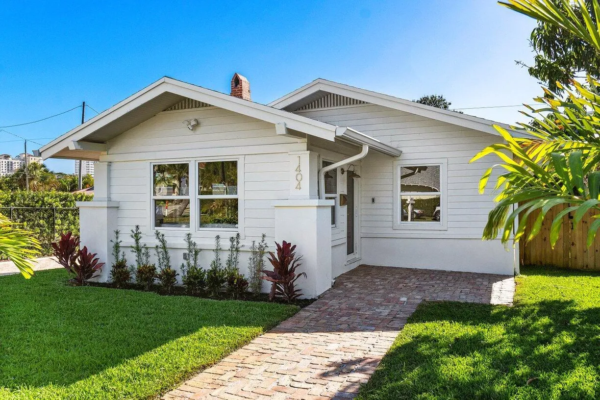 South Florida Real Estate | View 1404 Florida Avenue | Listing