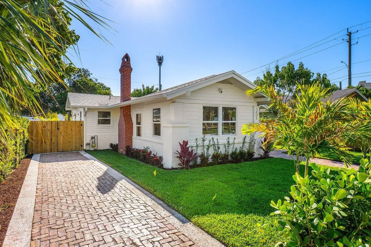 South Florida Real Estate | View 1404 Florida Avenue | Listing