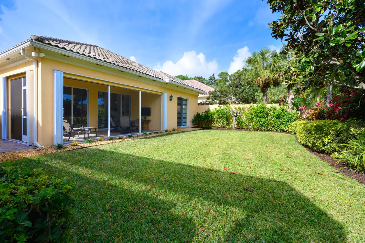 South Florida Real Estate | View 4703 Dovehill Drive | Listing