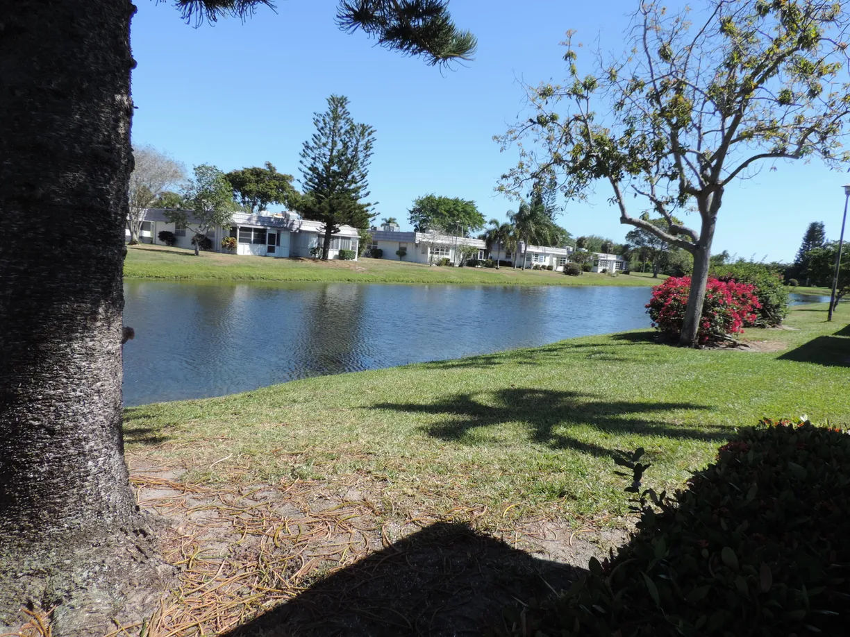 South Florida Real Estate | View 187 S Valencia H | 1 Bed, 1 Bath