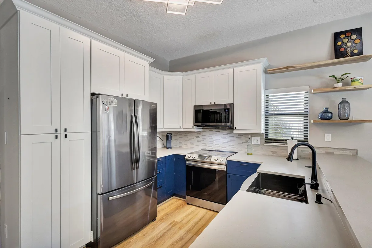 South Florida Real Estate | View 13005 Meadowbreeze Drive | Listing