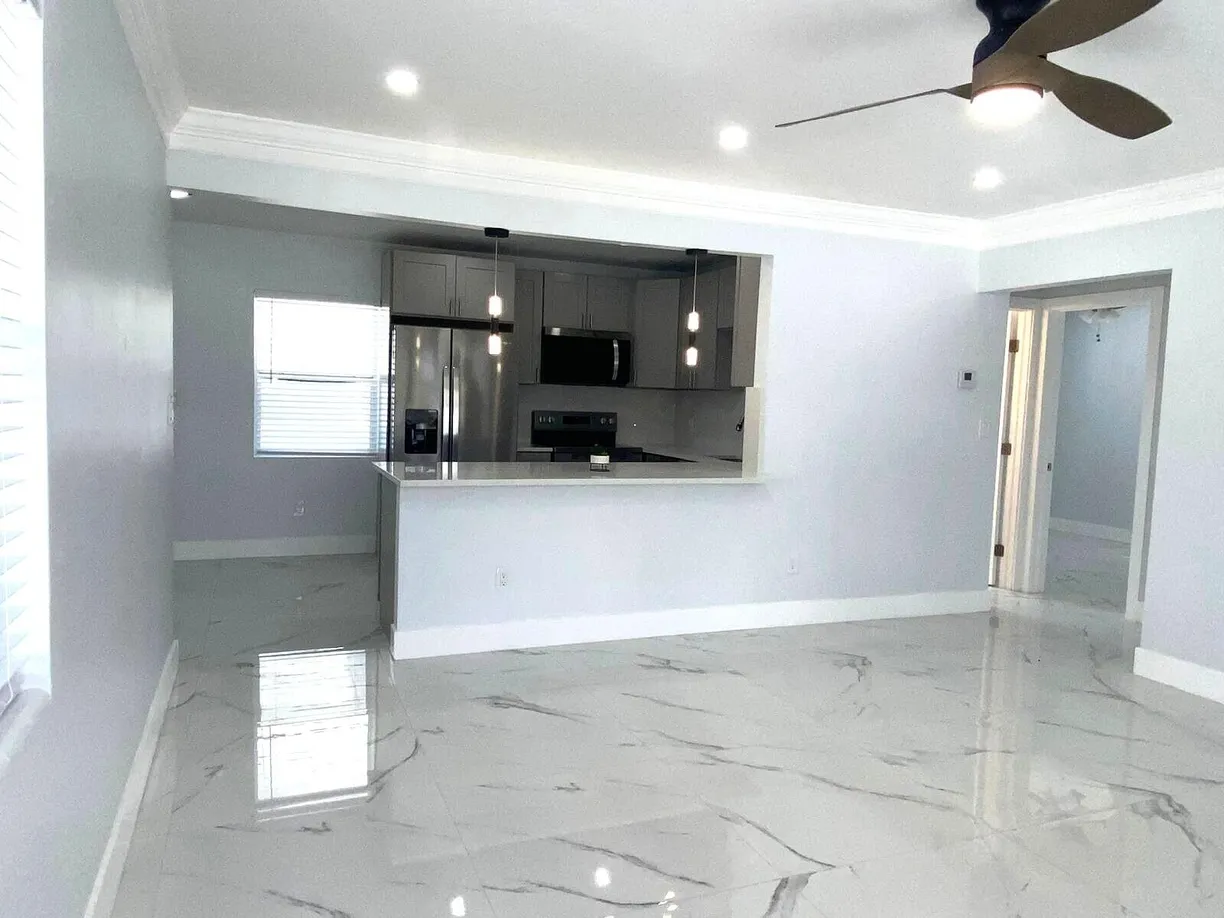 South Florida Real Estate | View 802 S C Street | Listing