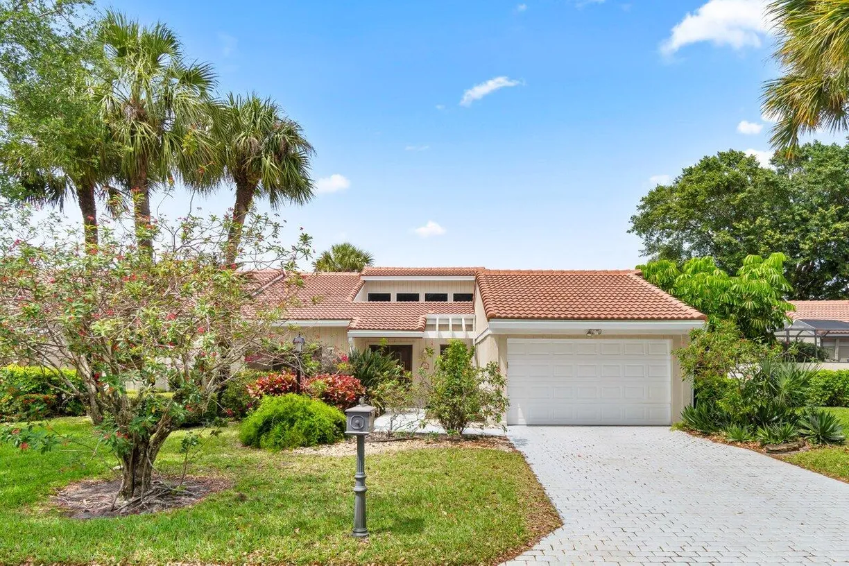 South Florida Real Estate | View 25 Glens Drive | 3 Beds, 2 Baths