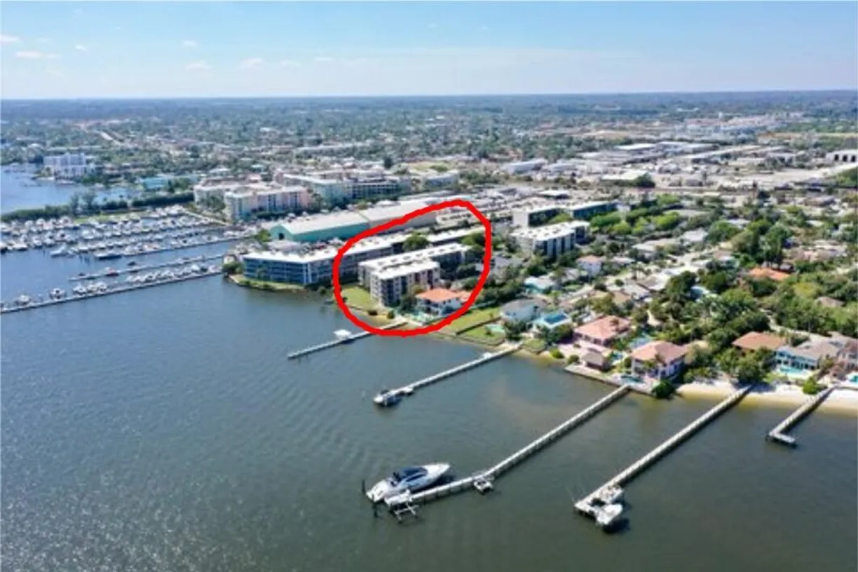 South Florida Real Estate | View 896 N Federal Highway, 527 | Listing