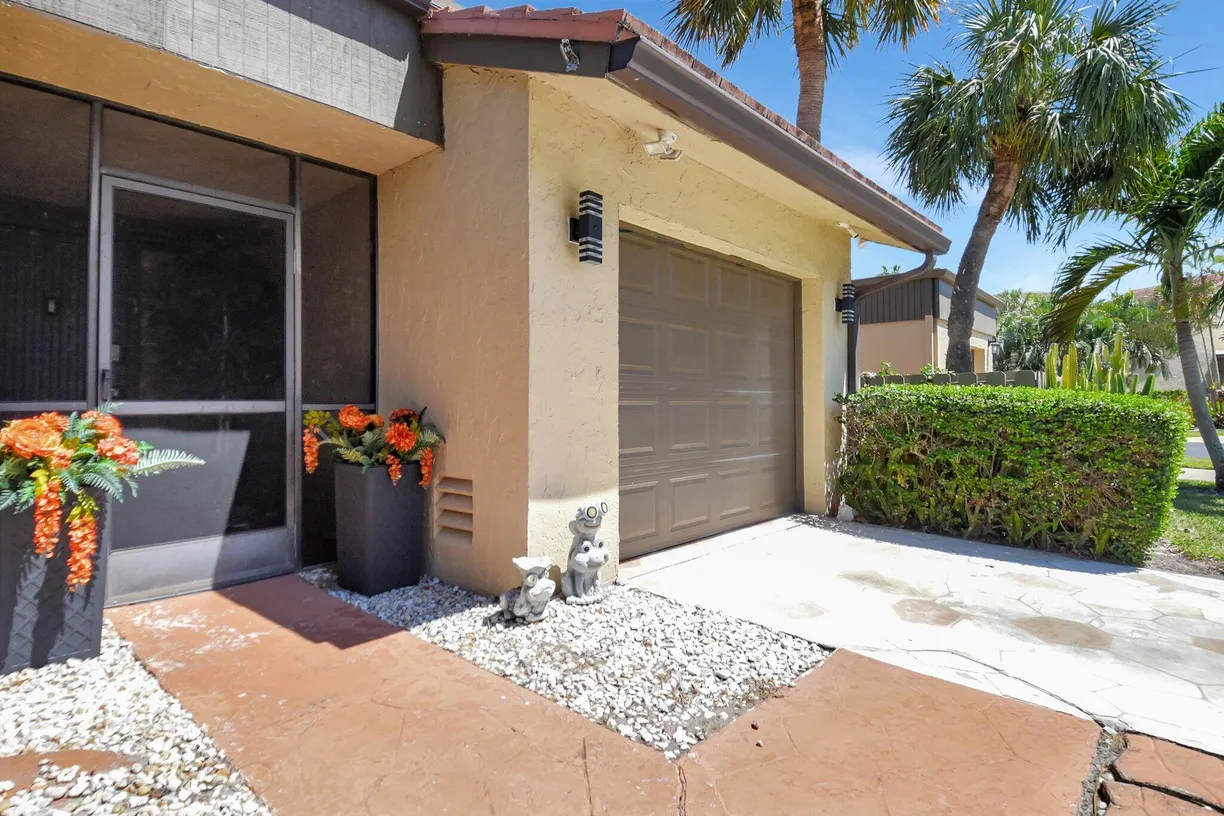 South Florida Real Estate | View 11067 Oakdale Road | Listing