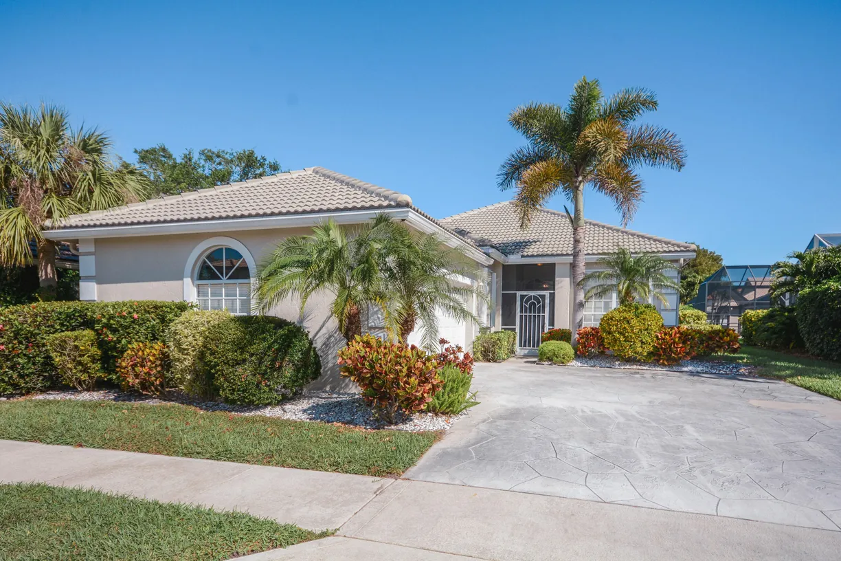 South Florida Real Estate | View 7745 Edinburough Lane | 3 Beds, 2 Baths