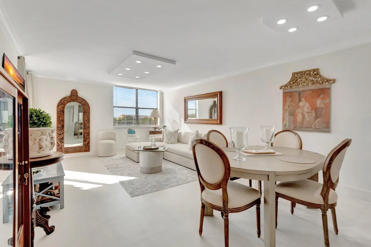 South Florida Real Estate | View 600 Egret 7504 Circle, 7504 | Listing