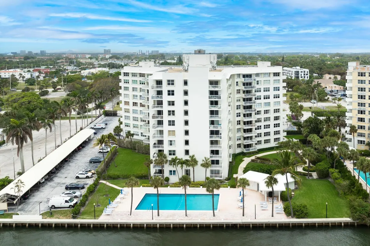 South Florida Real Estate | View 2600 N Flagler Drive, 912 | Listing