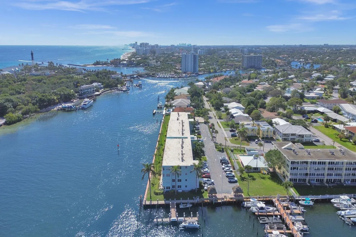 South Florida Real Estate | View 2772 NE 30th Avenue, 6c | Listing