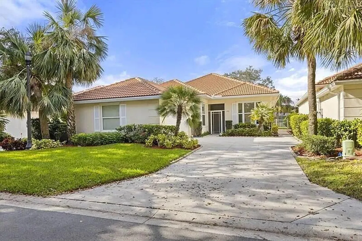 South Florida Real Estate | View 273 Kelsey Park Circle | 3 Beds, 2 Baths