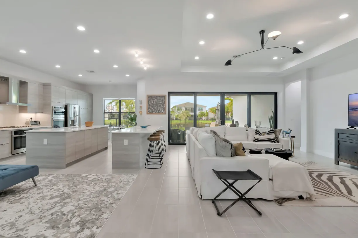South Florida Real Estate | View 17118 Aquavera Way | Listing