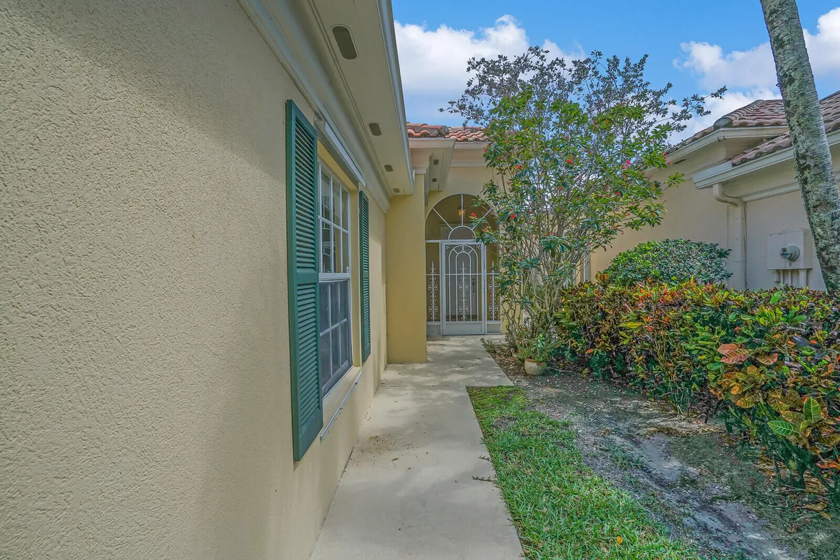 South Florida Real Estate | View 2692 James River Road | Listing